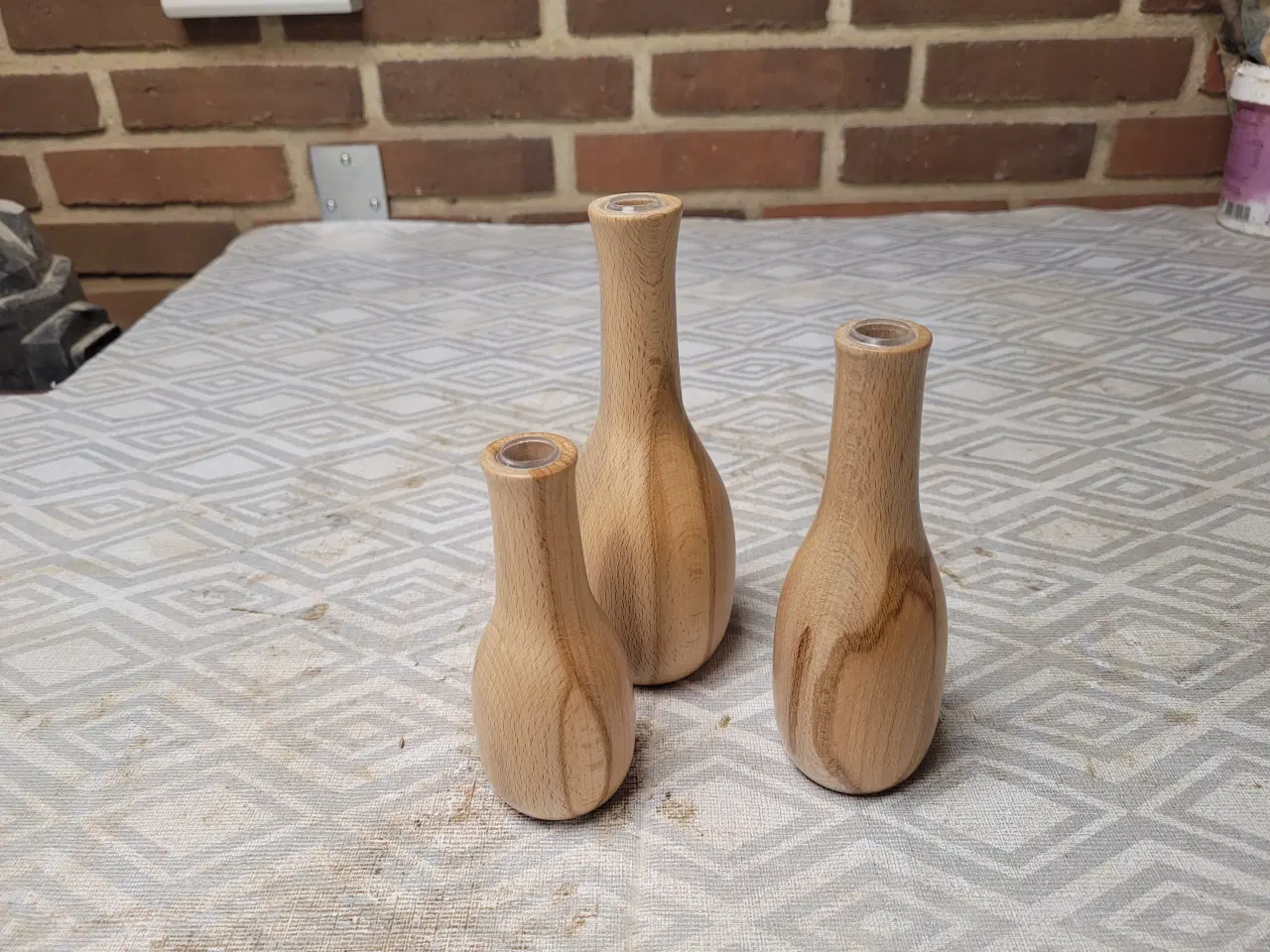 Billede 1 - Diverse vaser i træ med indsats