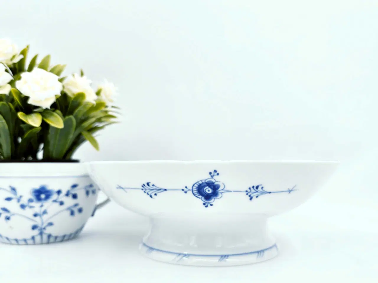 Billede 3 - Musselmalet Skål På Lav Fod Blåmalet Porcelæn 