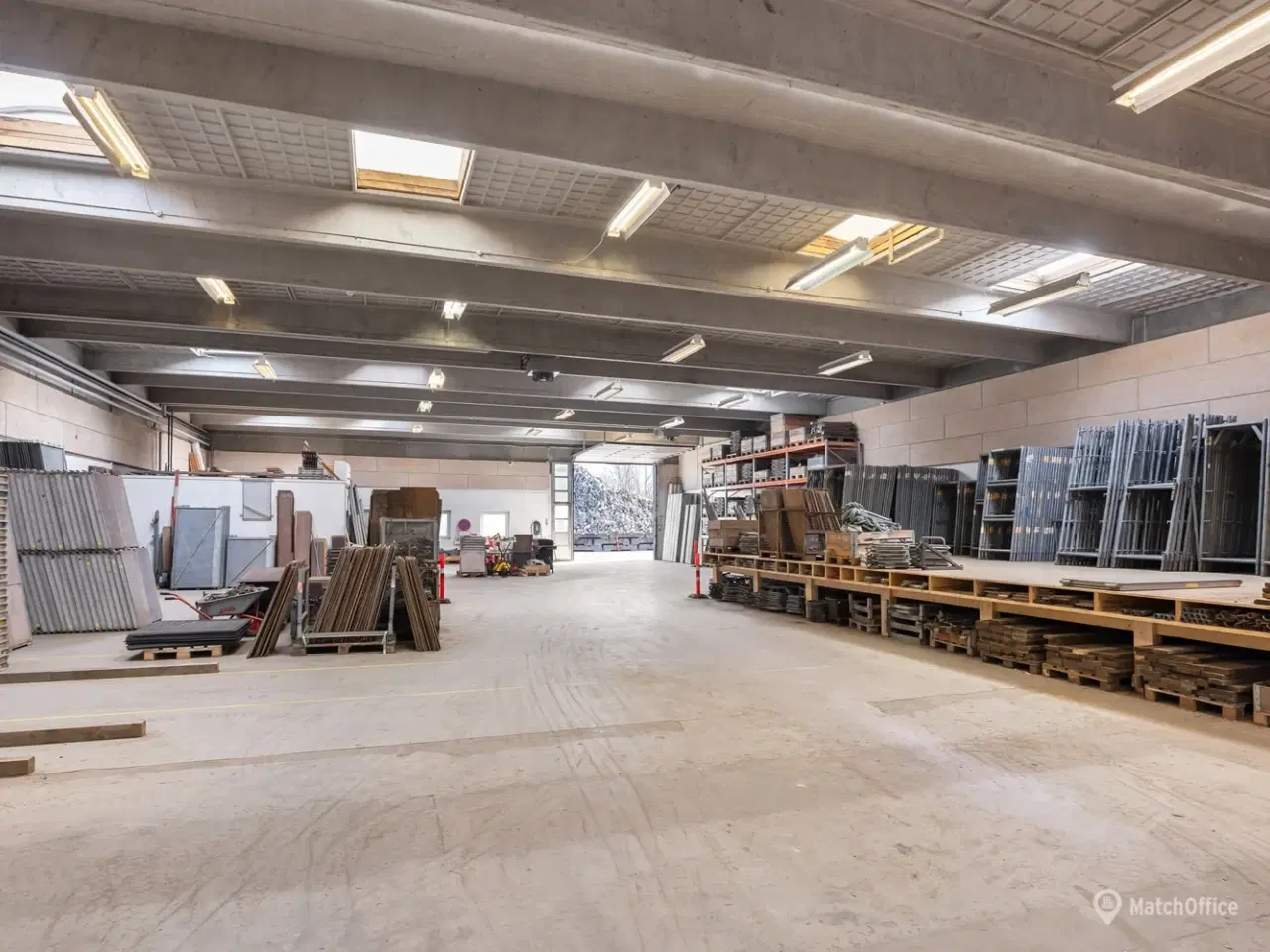 Billede 2 - Regulær lager- og produktionshal udlejes