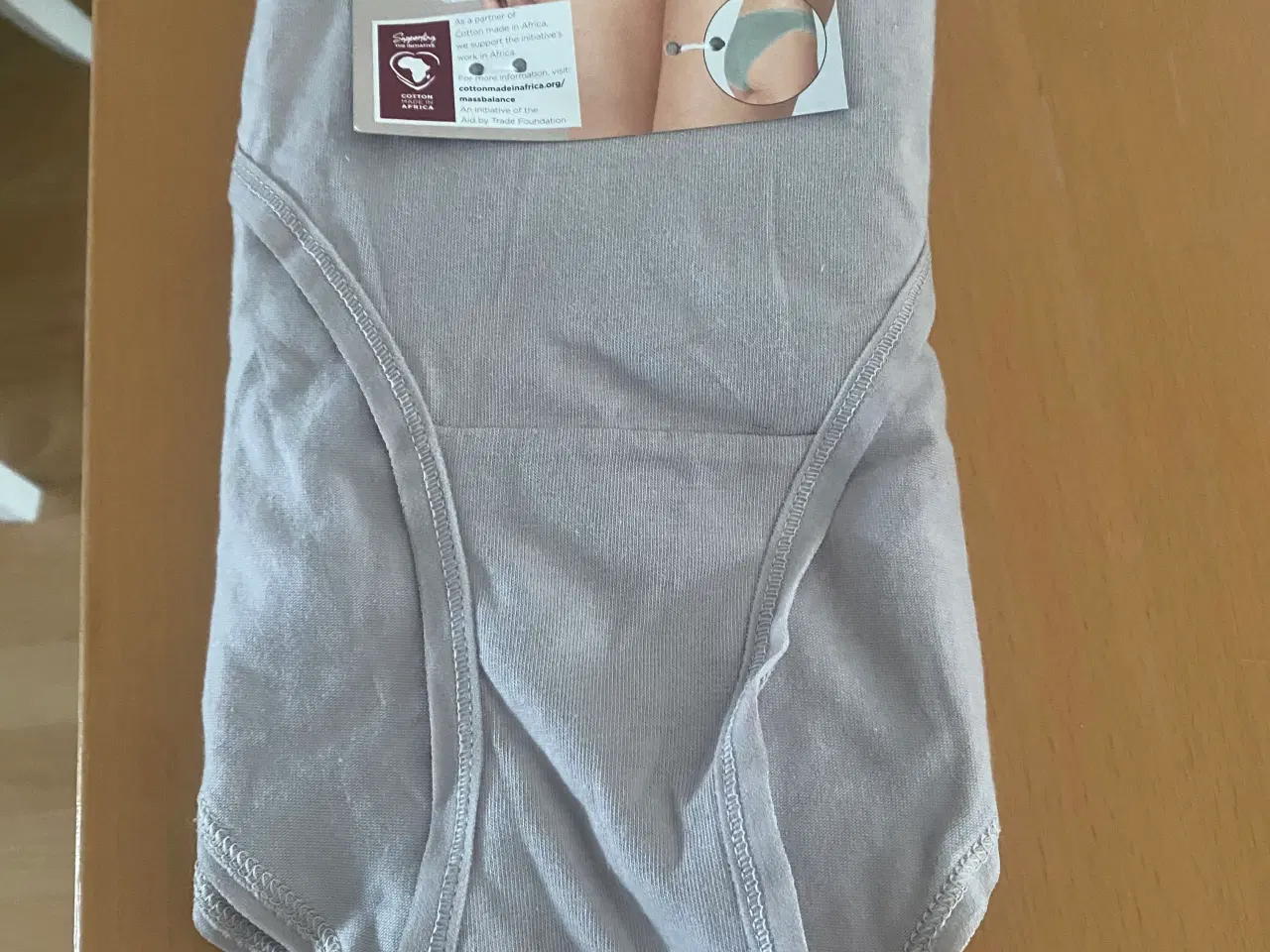 Billede 1 - Dame trusser str l