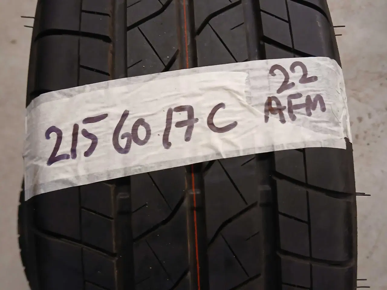 Billede 8 - Flere nye dæk mest varevogn og el