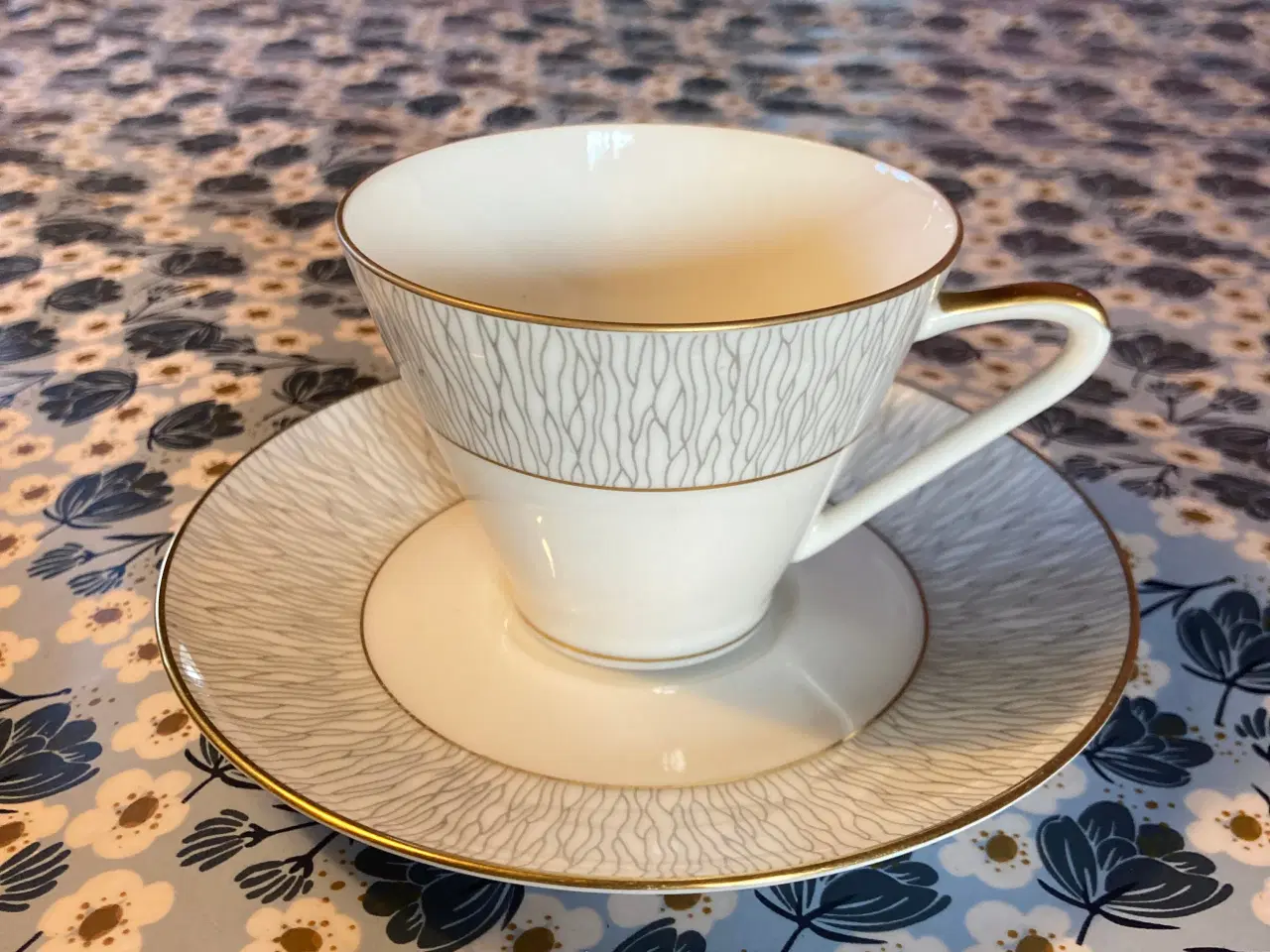 Billede 2 - koh-i-noor porcelæn stel