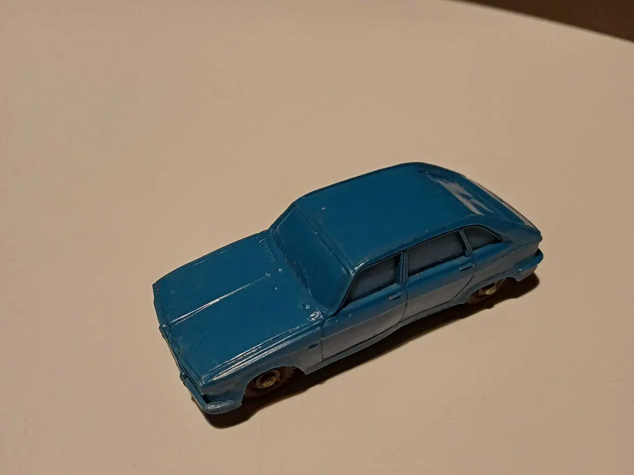 Billede 1 - Tomte nr 25 Renault 16