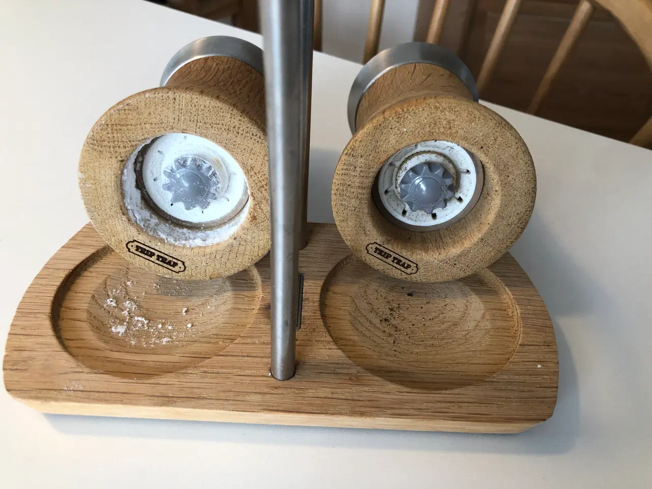 Billede 7 - Salt og pebersæt fra Trip Trap i lyst egetræ