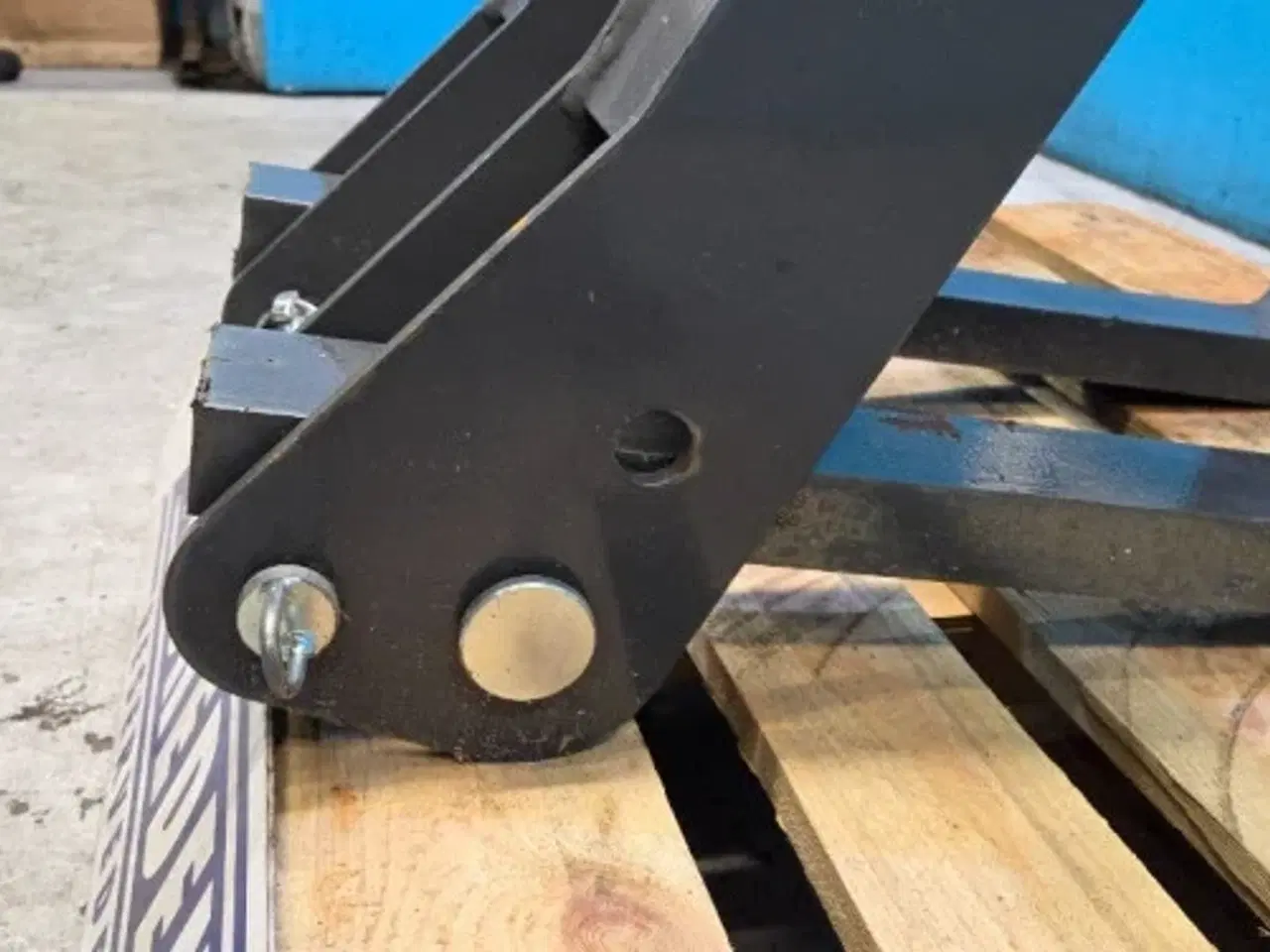 Billede 14 - New Holland B115C Pallegafler Kit 87310367