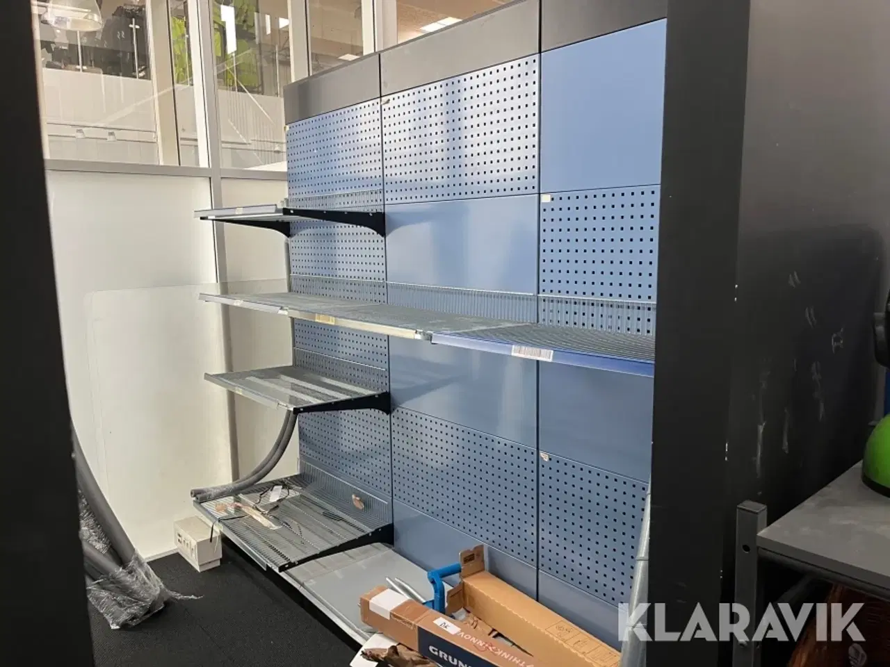 Billede 1 - Værksteds/butik inventar