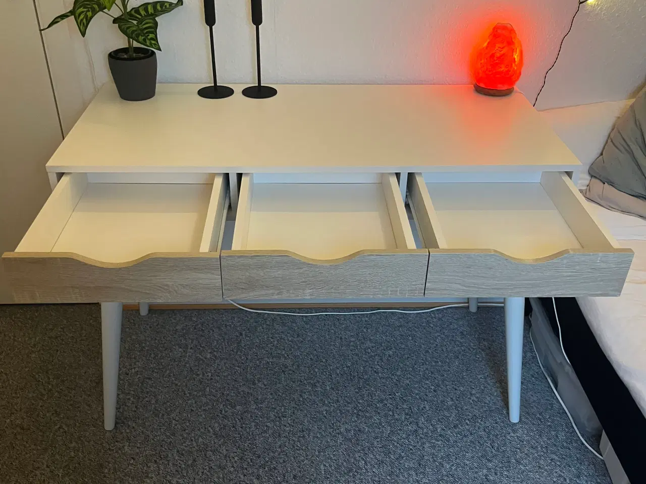 Billede 2 - Skrivebord 