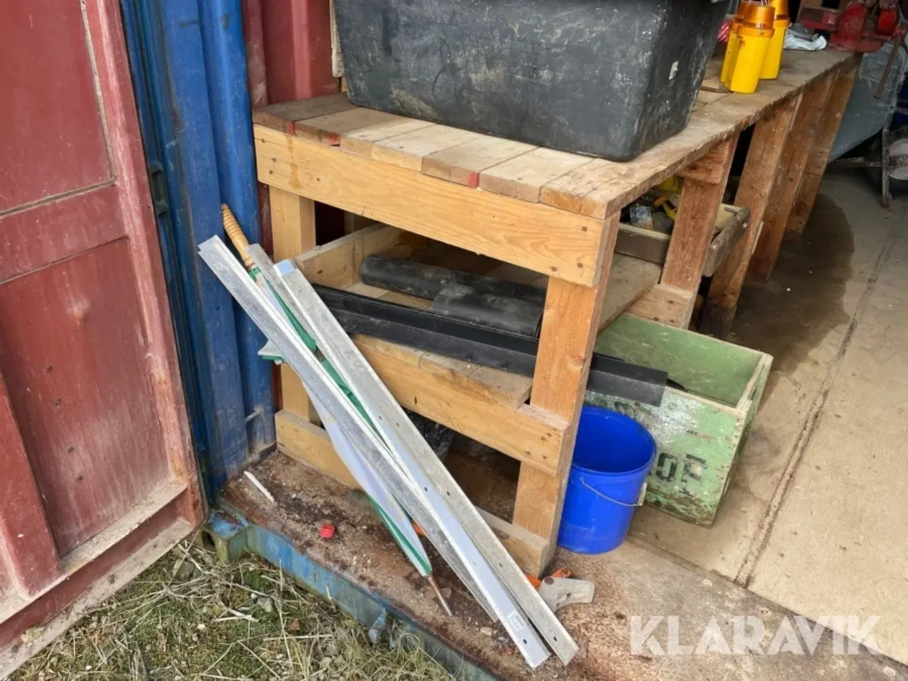 Billede 11 - 20 fods container med indhold