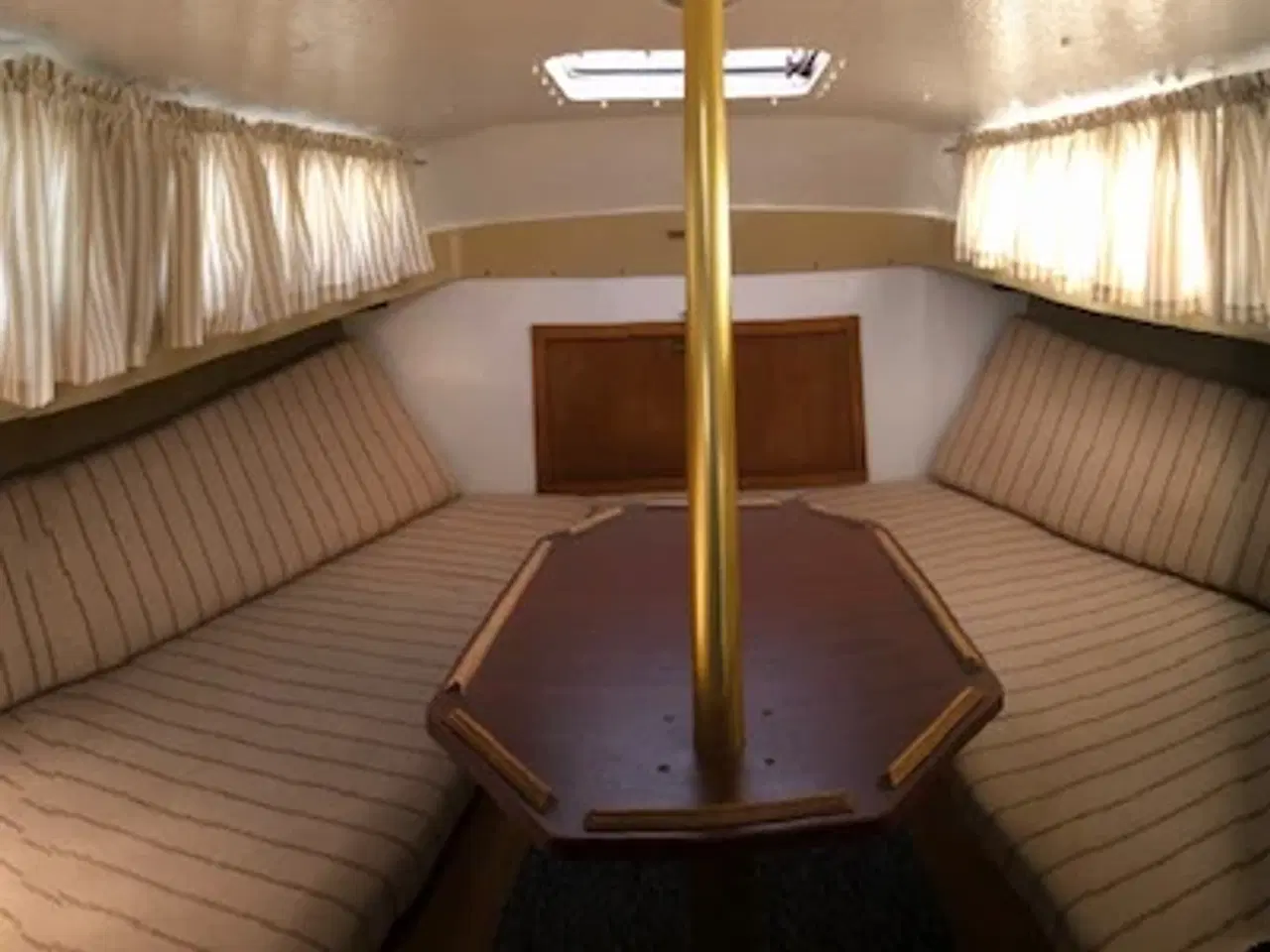 Billede 3 - Velholdt motorbåd