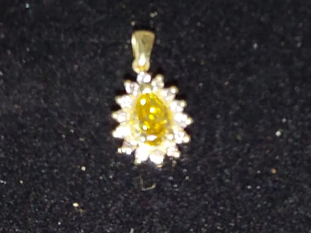 Billede 3 - Smukt diamantvedhæng, 0.57 ct
