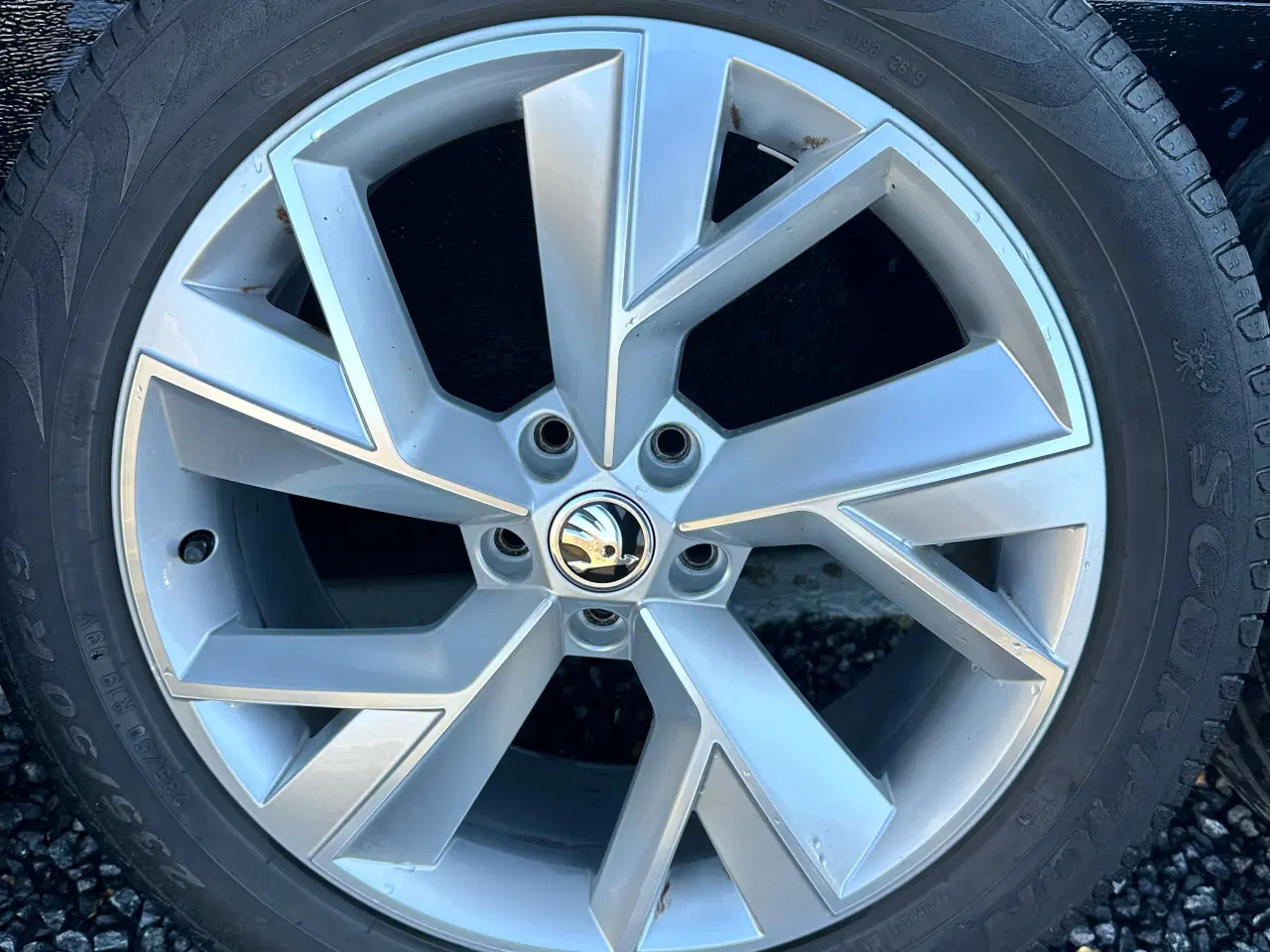 Billede 2 - Originale Skoda 19” fælge med sommerdæk