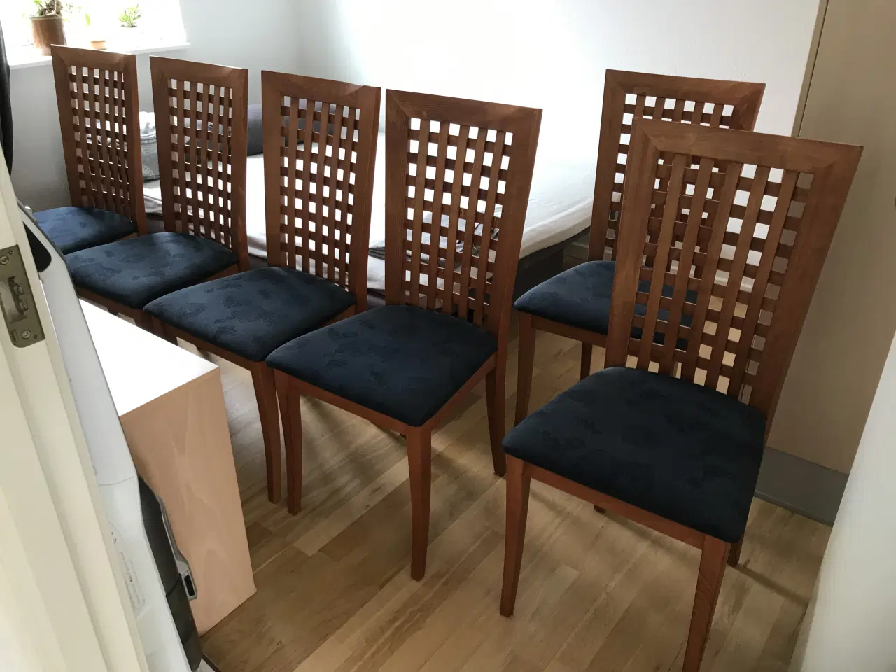 Billede 2 - Spisebordsstole i kirsebær