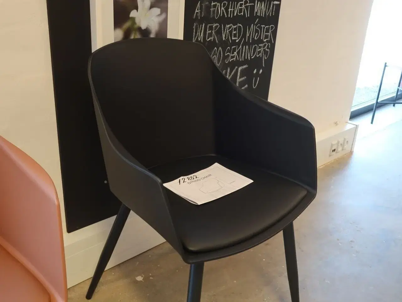Billede 2 - 2 stk. Line Stol, armlæn