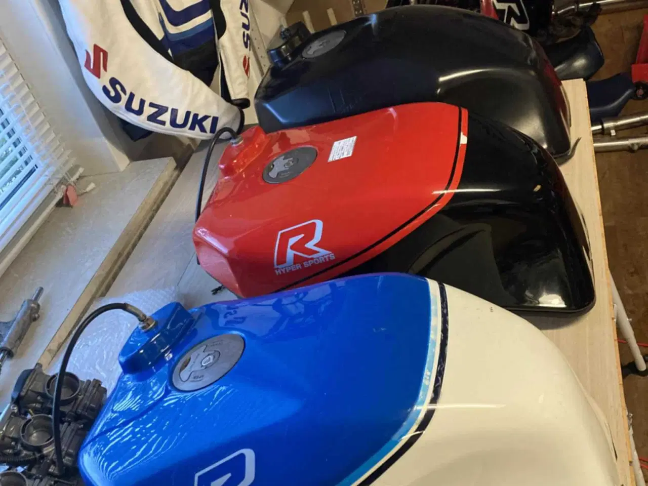 Billede 2 - Suzuki GSXR 750 1986 Tank