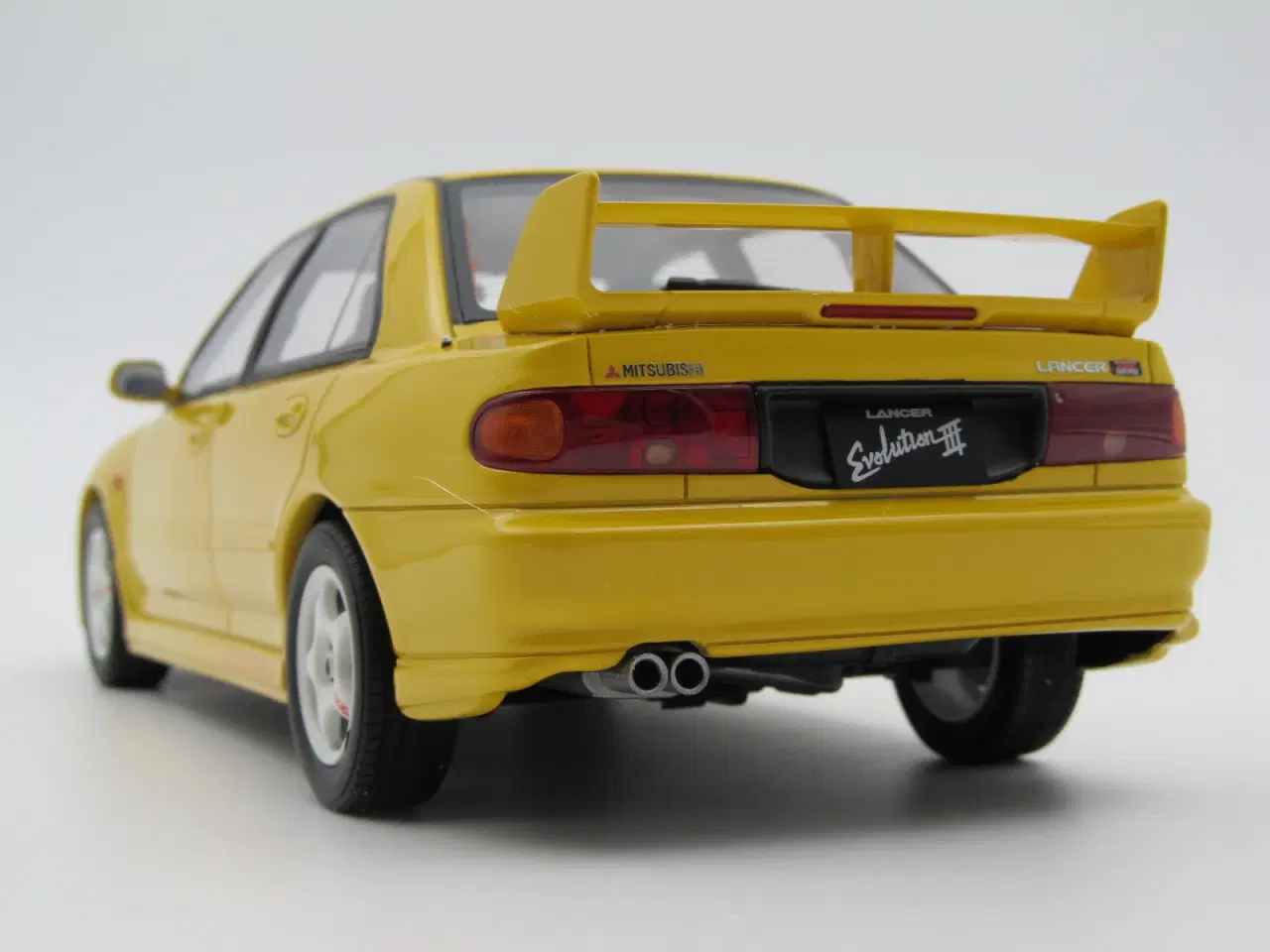 Billede 3 - 1995 Mitsubishi Lancer EVO III GSR  1:18 