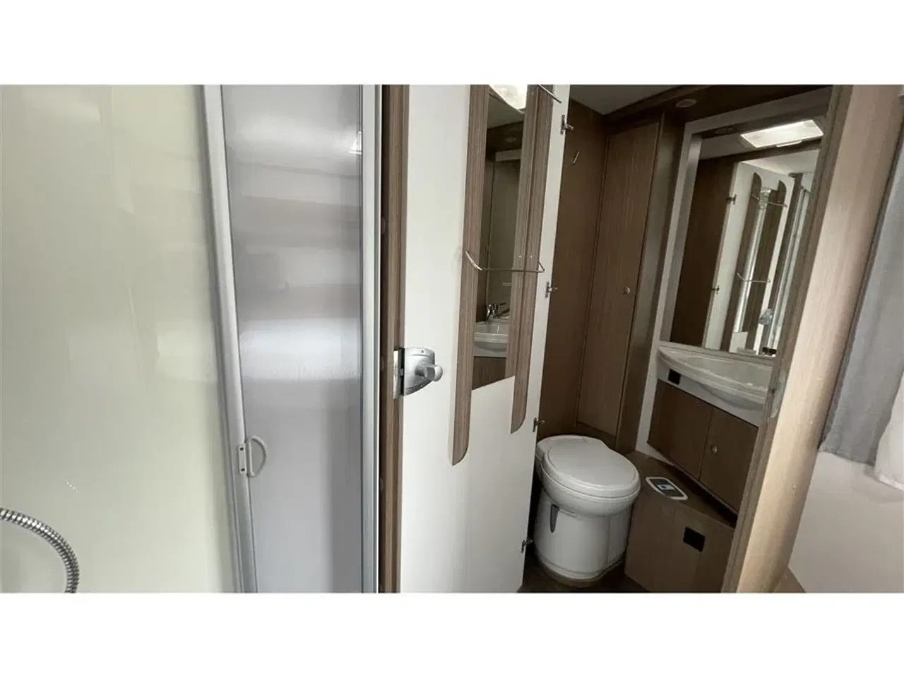 Billede 11 - 2019 - Carado T 449