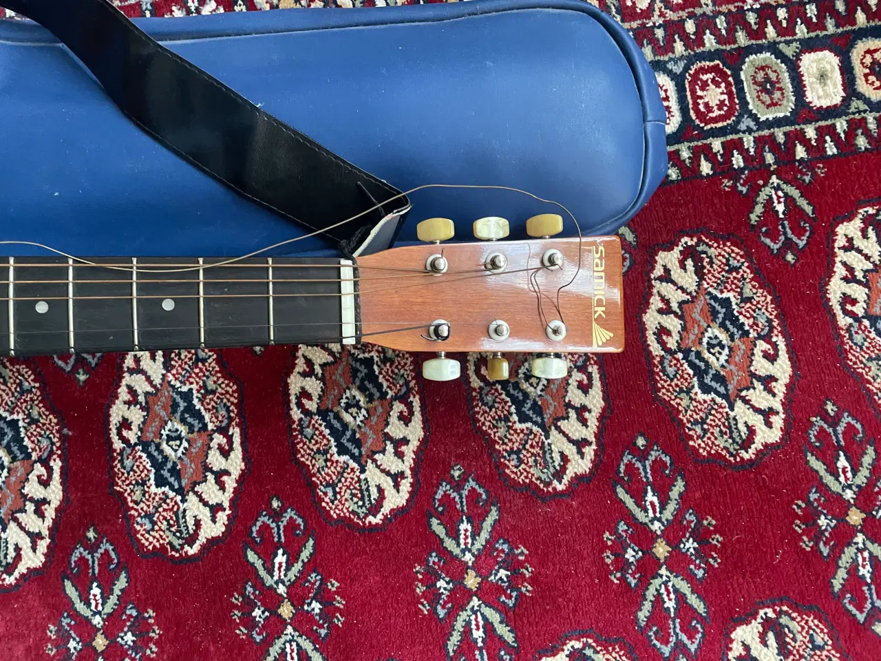 Billede 2 - Samick guitar med blå taske