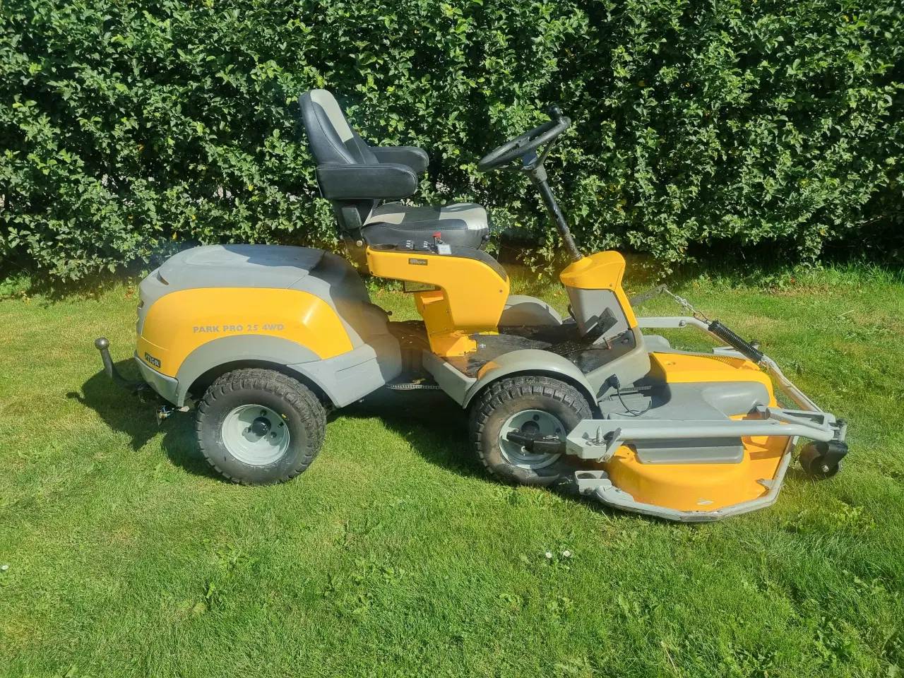 Billede 1 - Stiga Park Pro 25 4WD