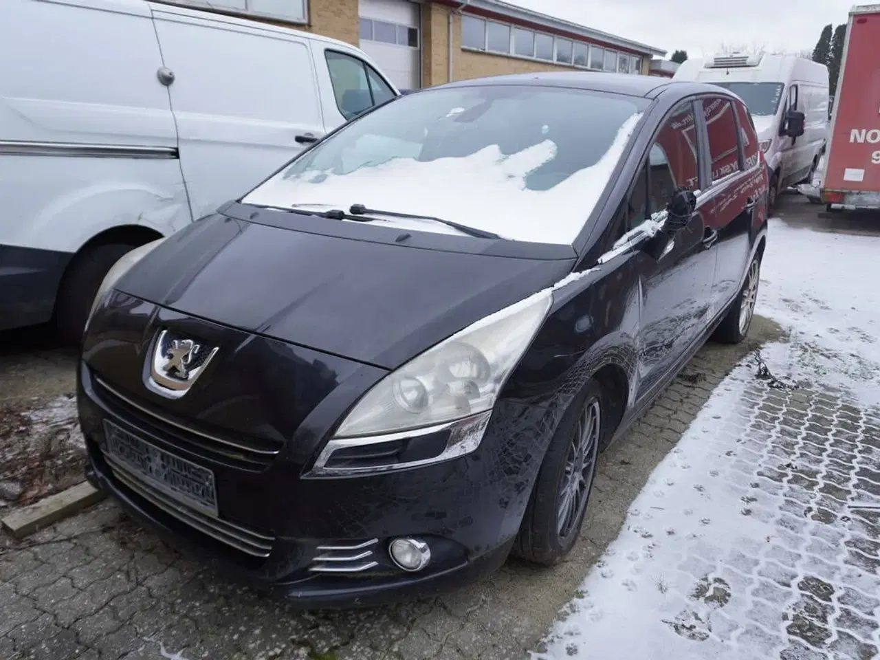 Billede 1 - Varebil PEUGEOT 5008 1.6 HDI 112HK ESG (Momsfri)