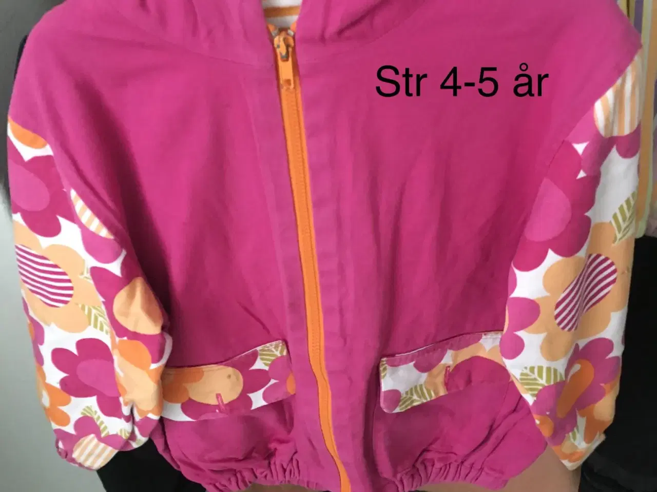 Billede 1 - Sommerjakke str 4-5 år