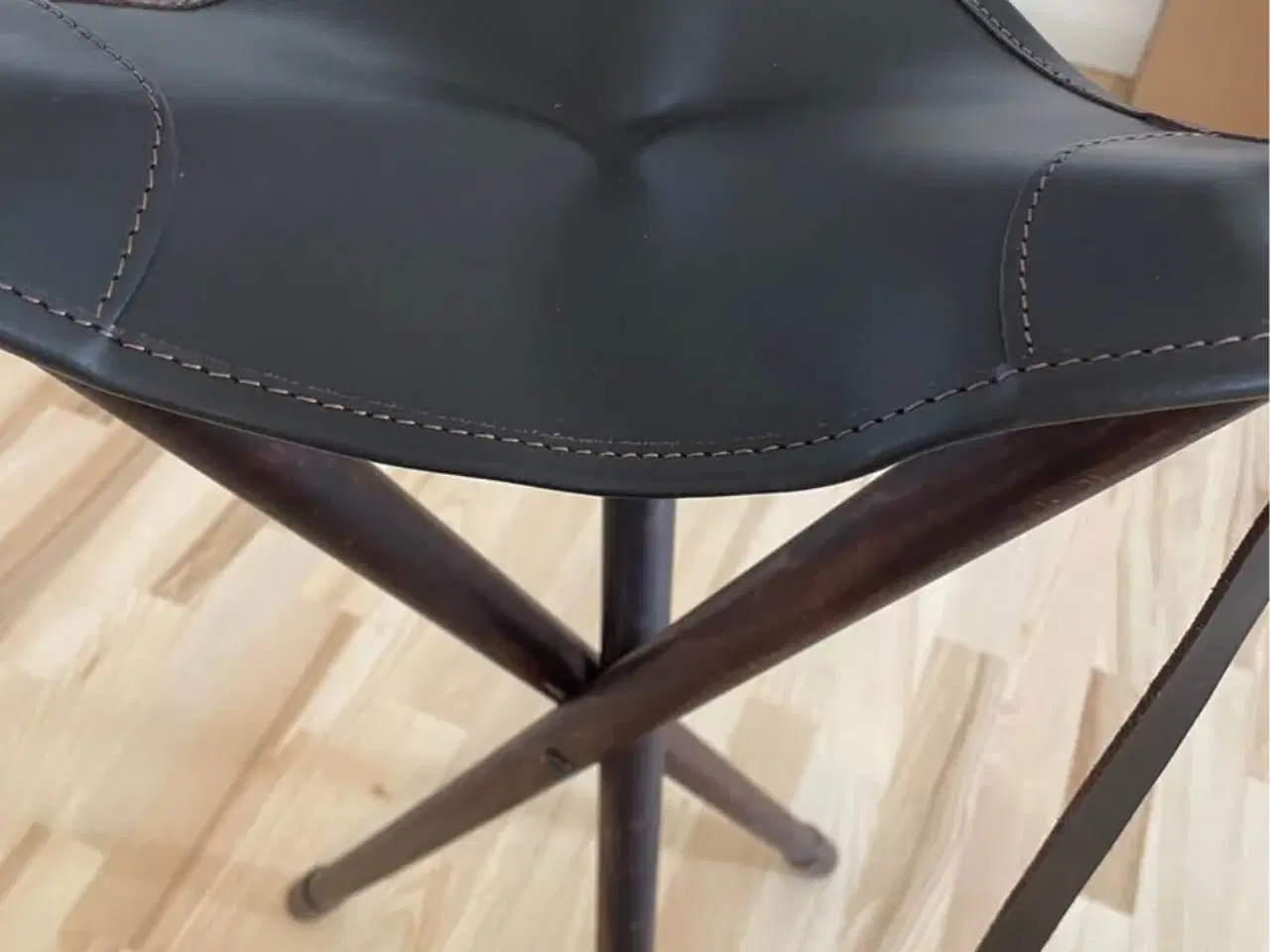 Billede 1 - Jagtstol 3-ben 80 cm