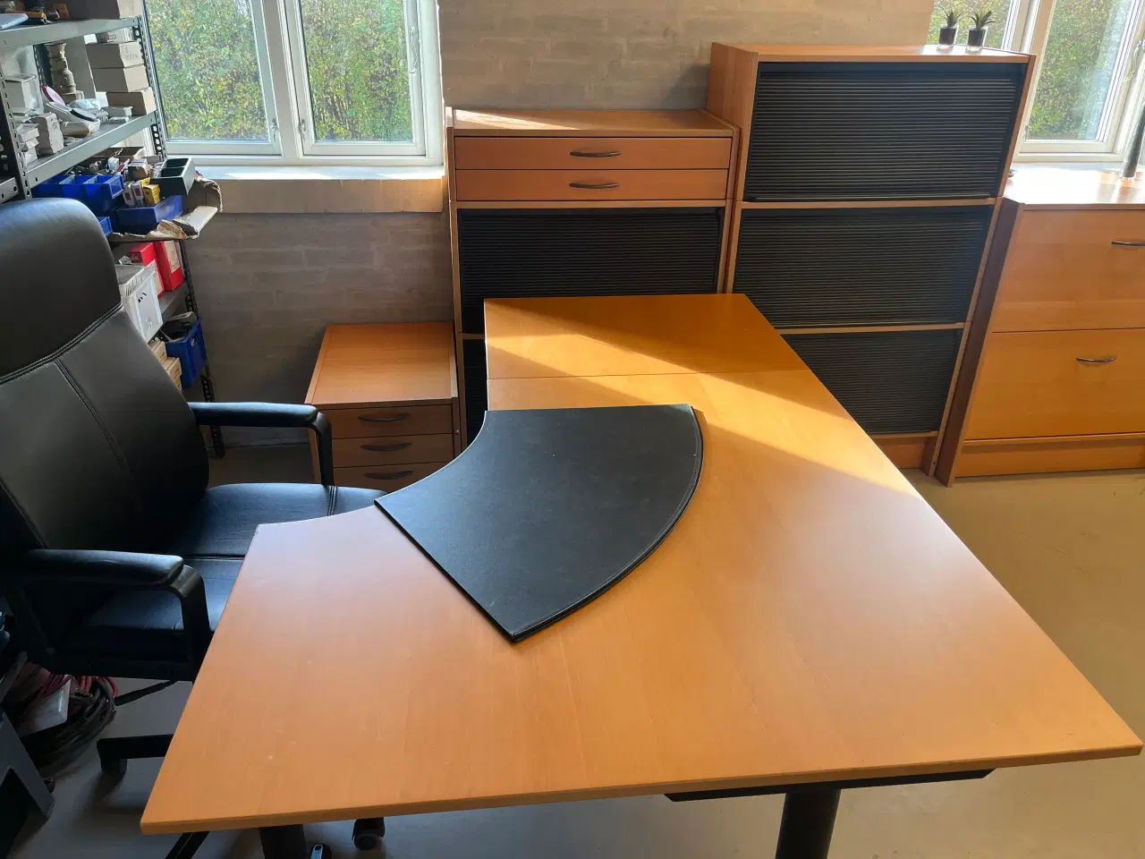 Billede 2 - Kontormøbler diverse