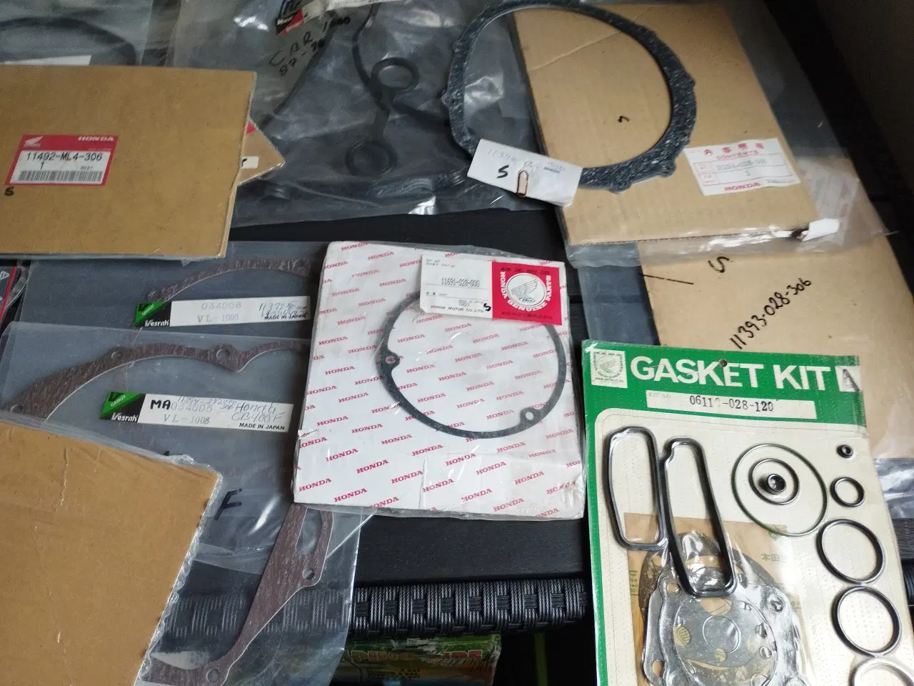 Billede 9 - Pakninger m.v. til Honda mc. nye ( se %) (kasse 7)
