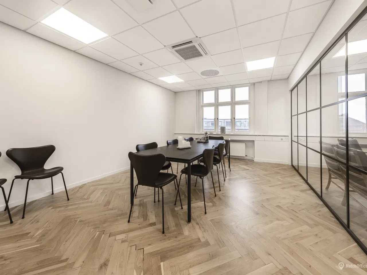 Billede 4 - Præsentabelt og indflytningsklart kontor centralt i Hellerup