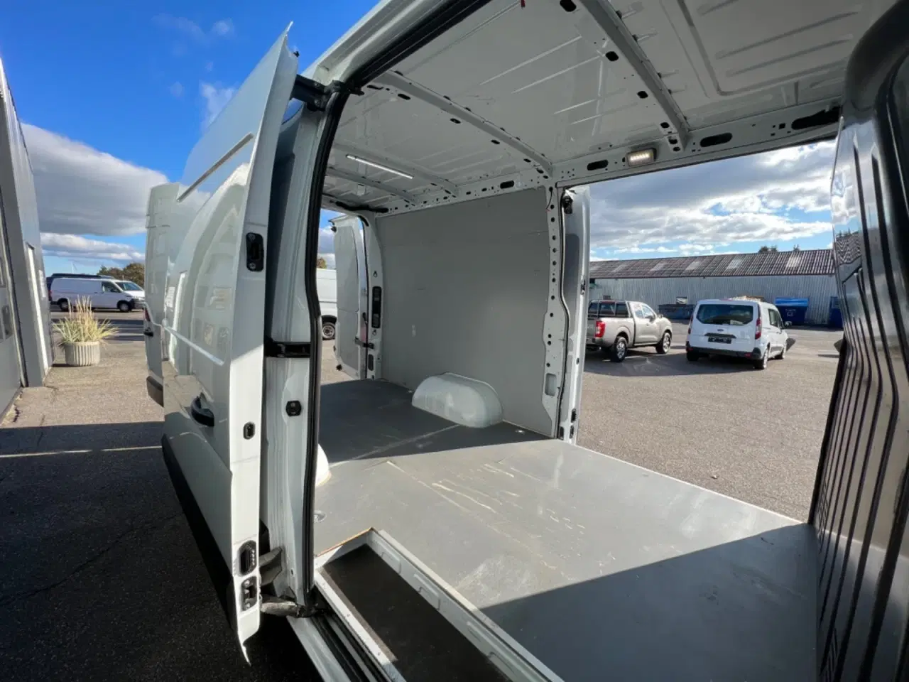 Billede 8 - Nissan Interstar 2,3 dCi 165 L4H2 N-Connecta Van RWD