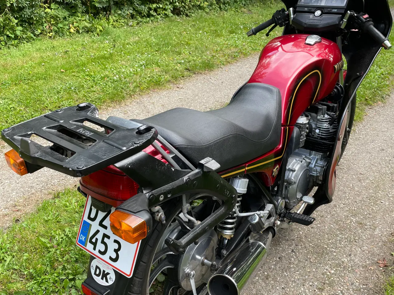 Billede 4 - Yanaha XJ 750 Seca meget flot i lakken og chrom