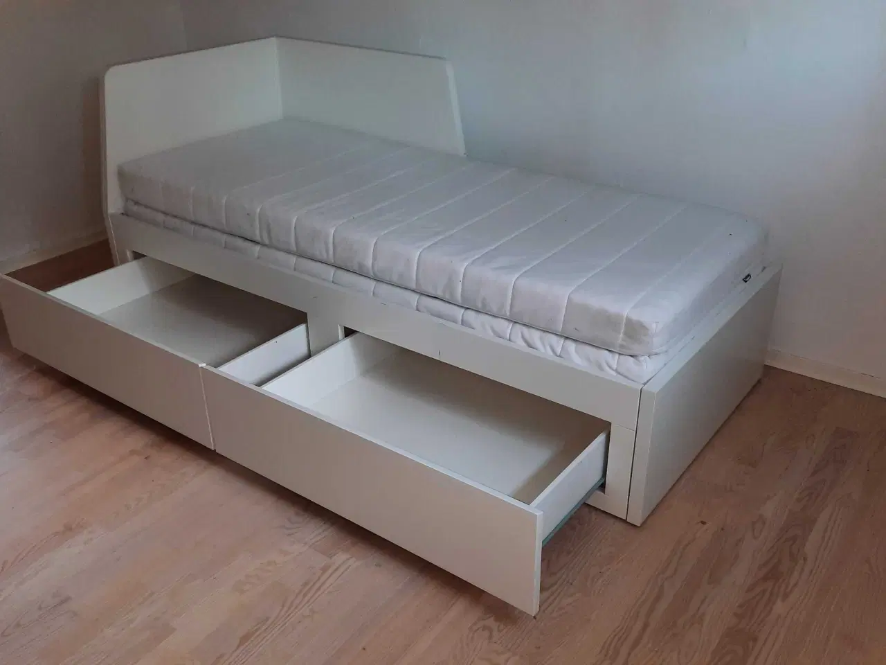 Billede 2 - Gæsteseng/juniorseng
