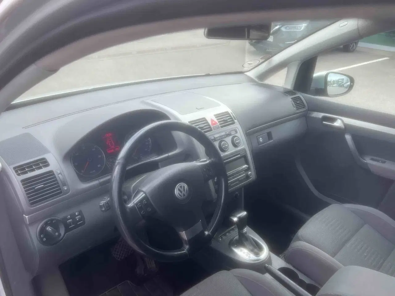 Billede 9 - VW Touran 2,0 TDi 140 Highline DSG