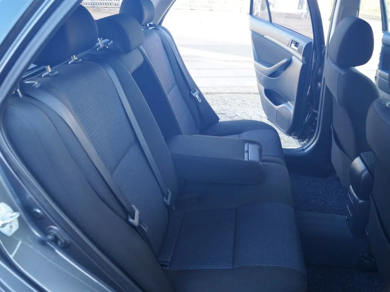 Billede 11 - Toyota Avensis 2,0 D-4D DPF Linea Sol 126HK Stc 6g