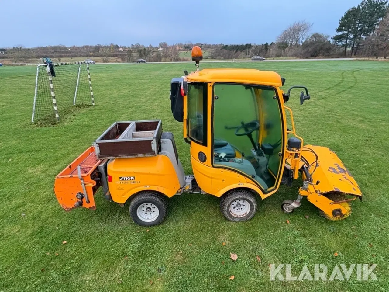 Billede 7 - Redskabsbærer Stiga Titan 32H