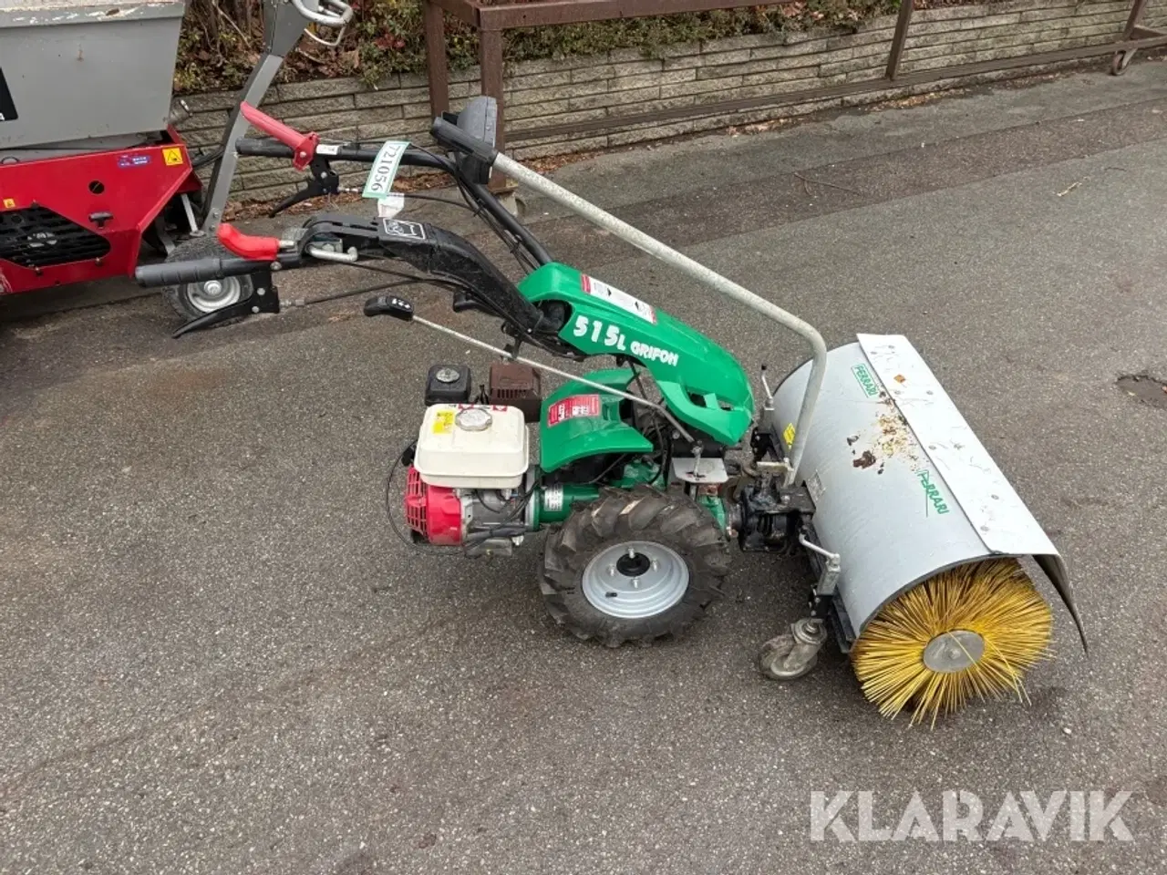 Billede 6 - Redskabsbærer Ferrari 515L grifon med kost