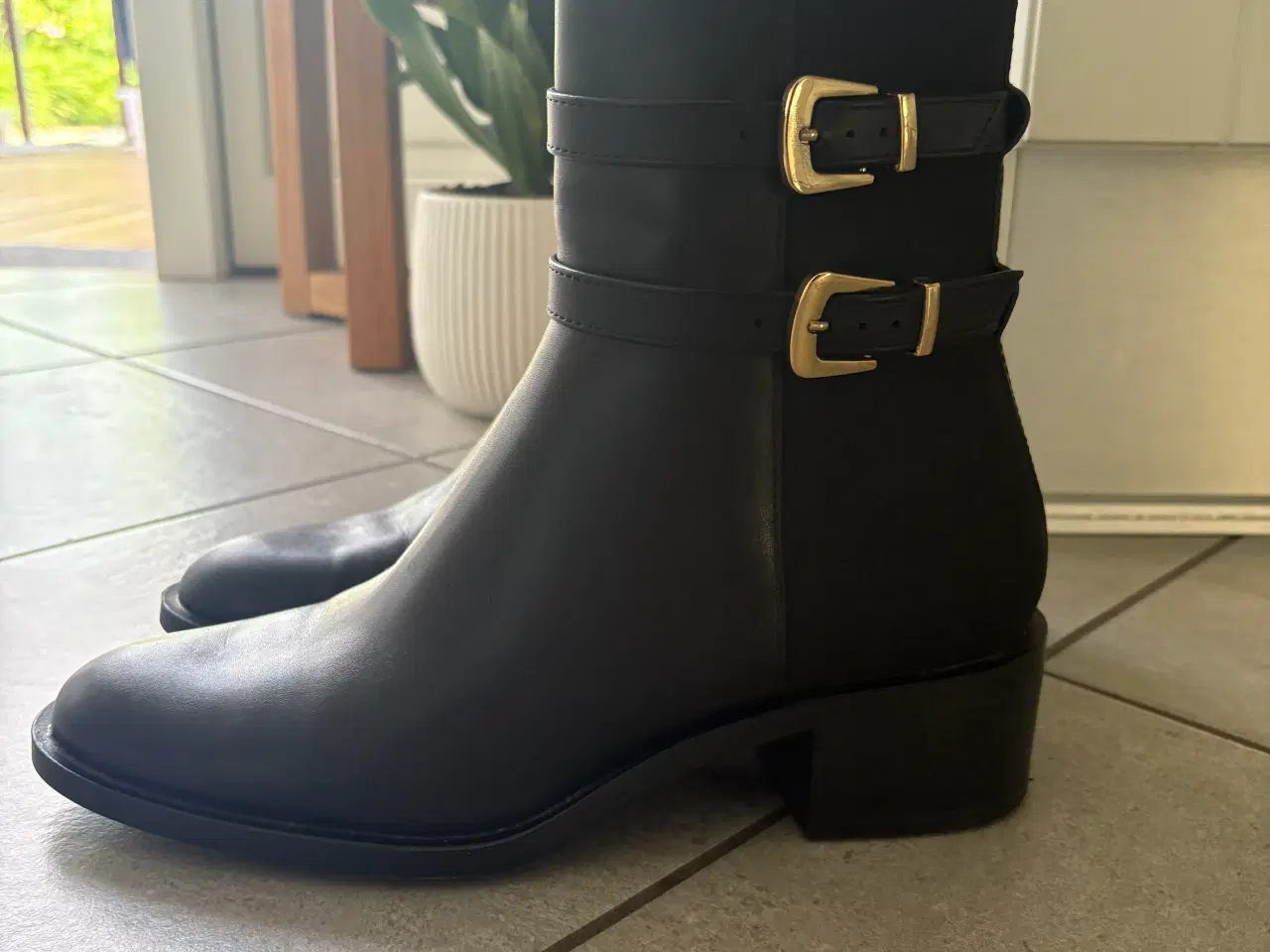 Billede 1 - Flotte støvler fra ZARA