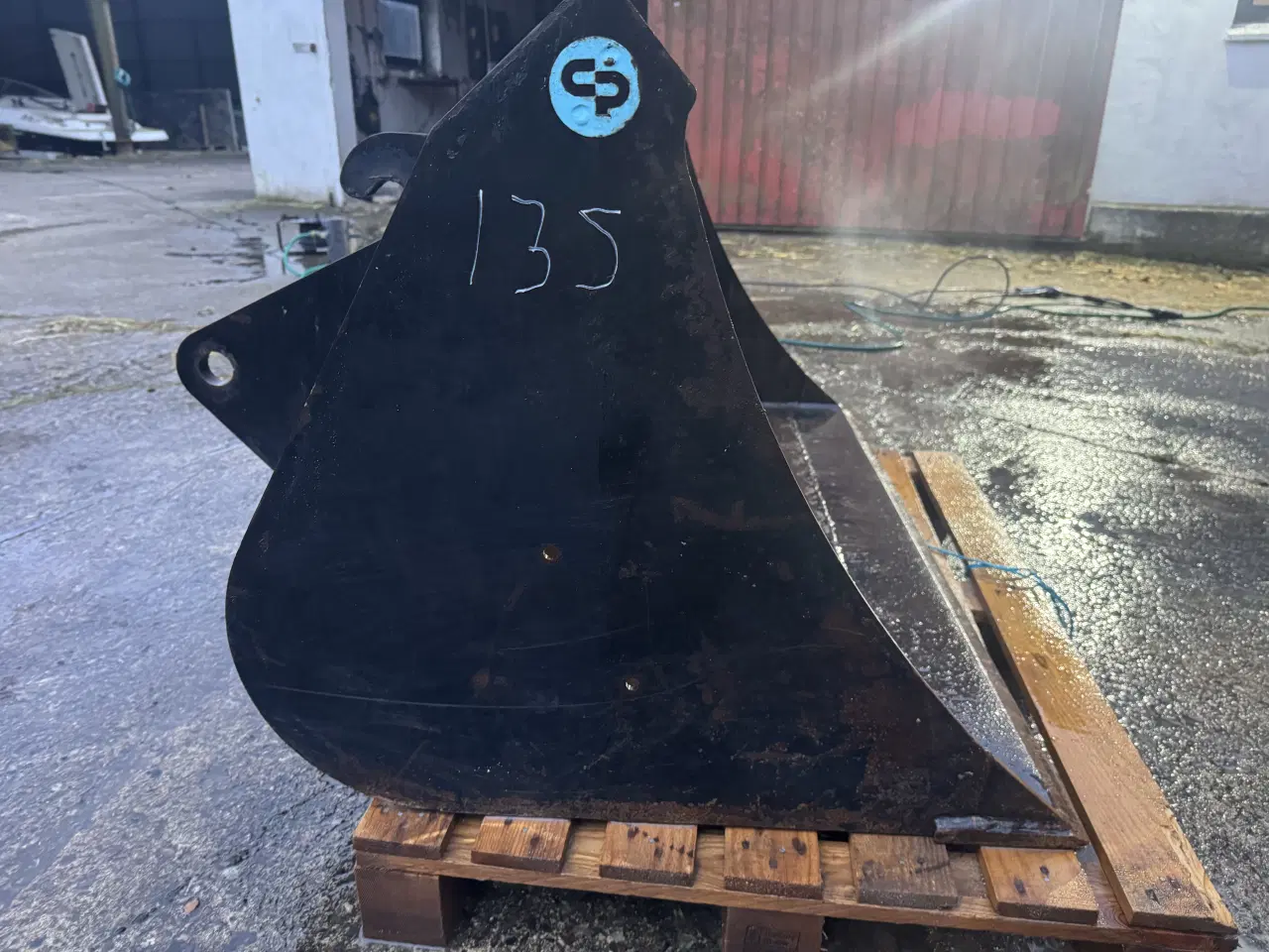 Billede 4 - Skovl med Giant beslag