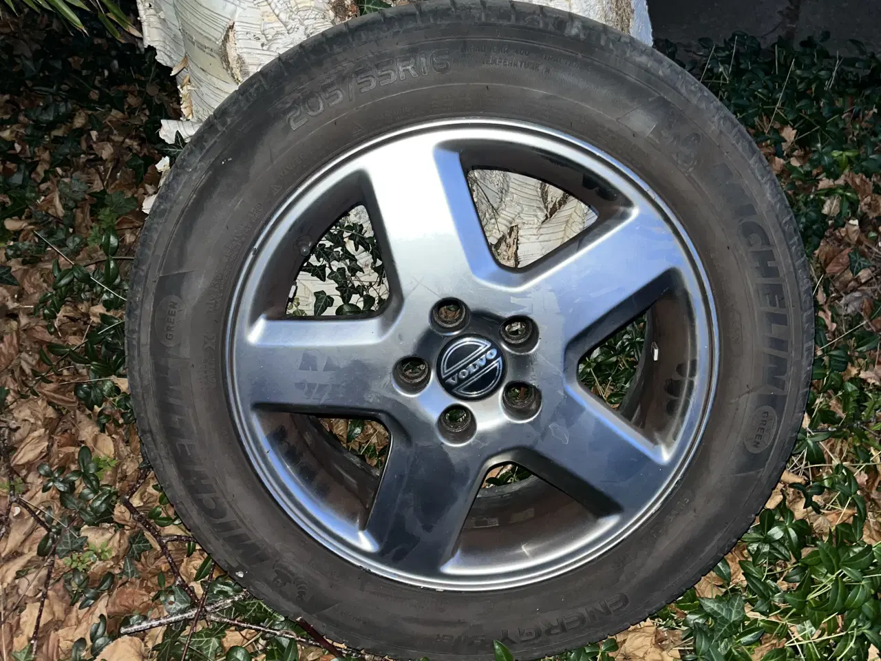Billede 2 - Volvo v50 alu med dæk4stk sommerdæk med møtrikker 