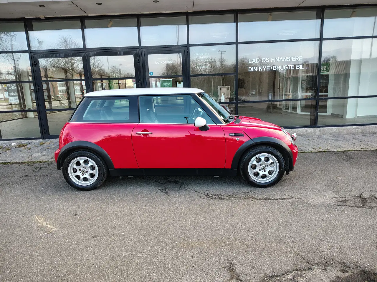 Billede 4 - Mini Cooper 1,6. Kun 124.000km