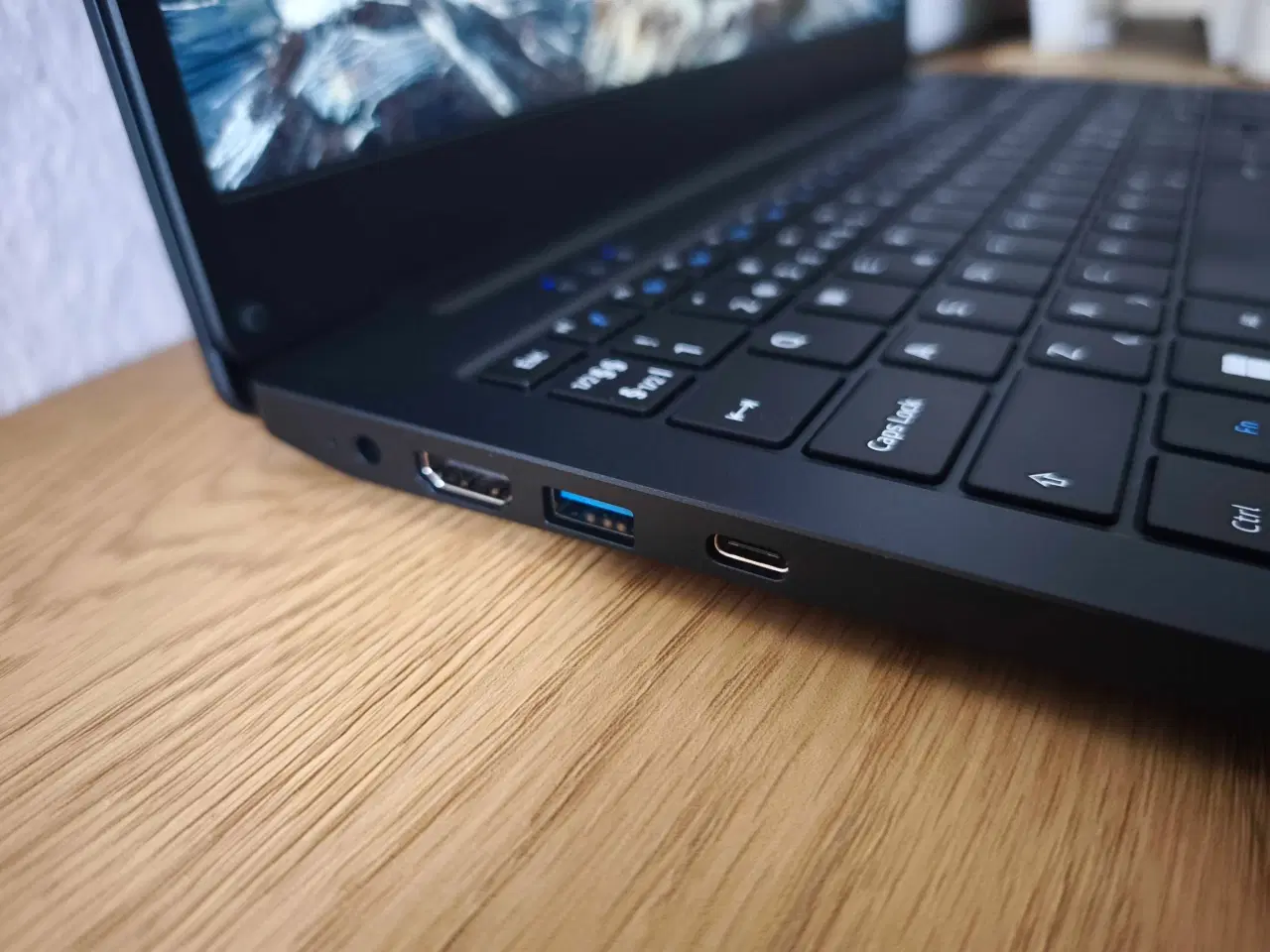 Billede 5 - Bærbar 15,6" IPS, i5, 16GB RAM, 512GB Samsung Pro