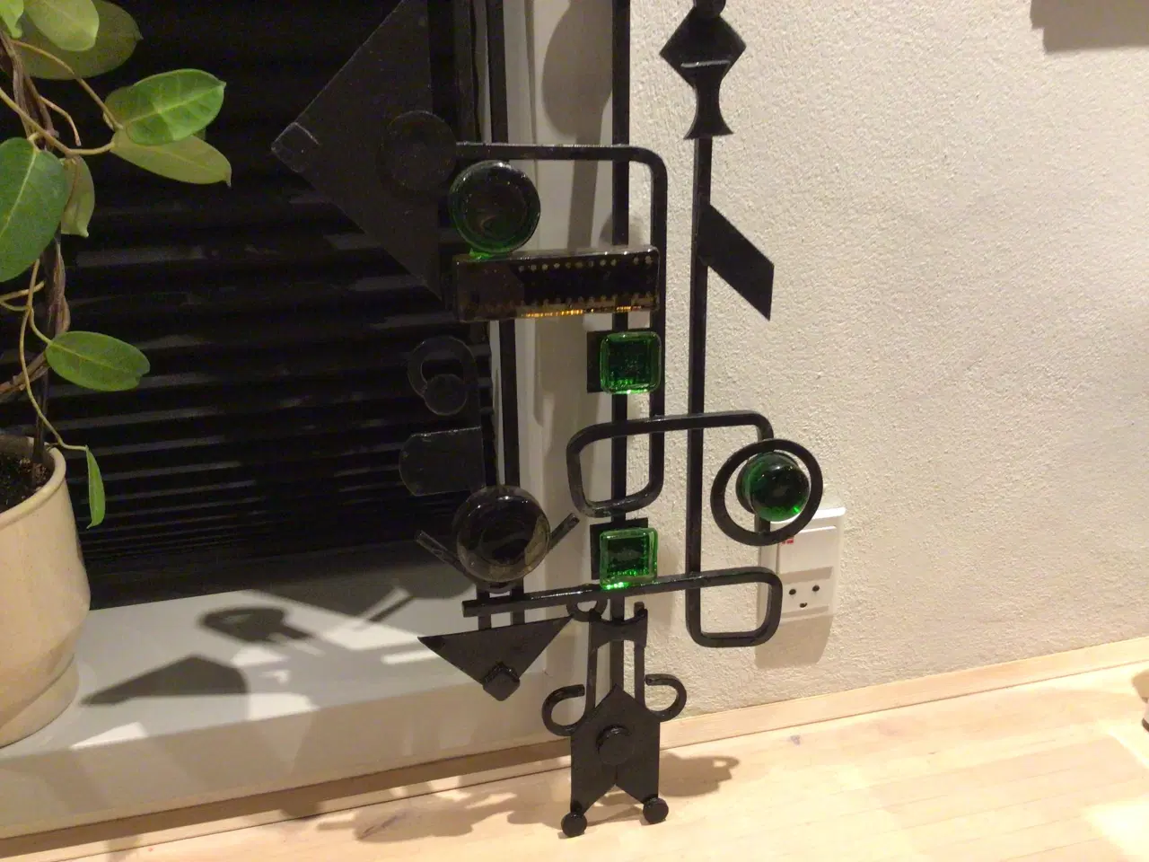 Billede 1 - Jernrelief