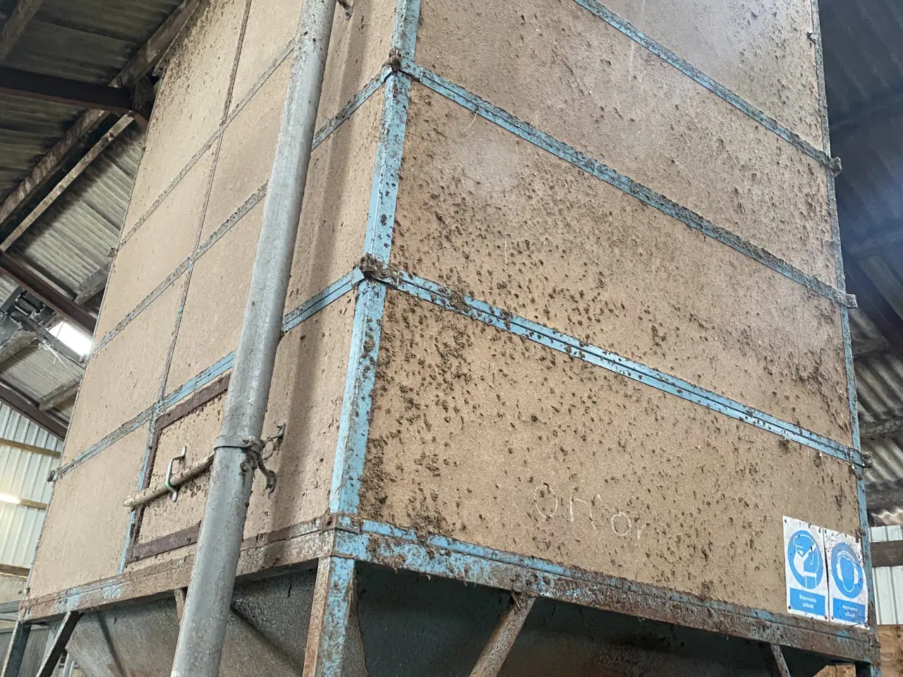 Billede 2 - 12 tons Silo til afhentning Byd