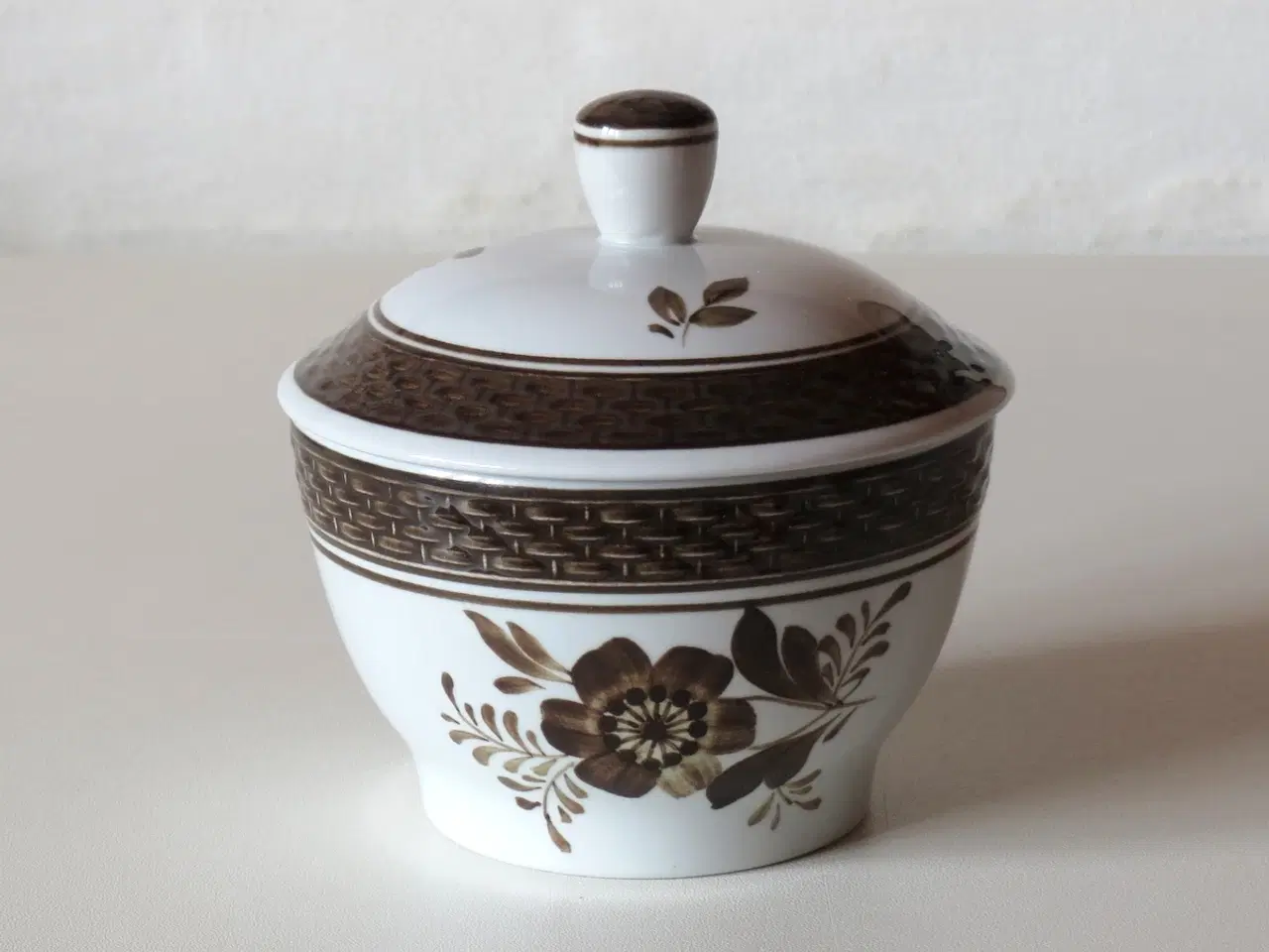 Billede 1 - Royal Copenhagen Brun Tranqebar Sukkerskål