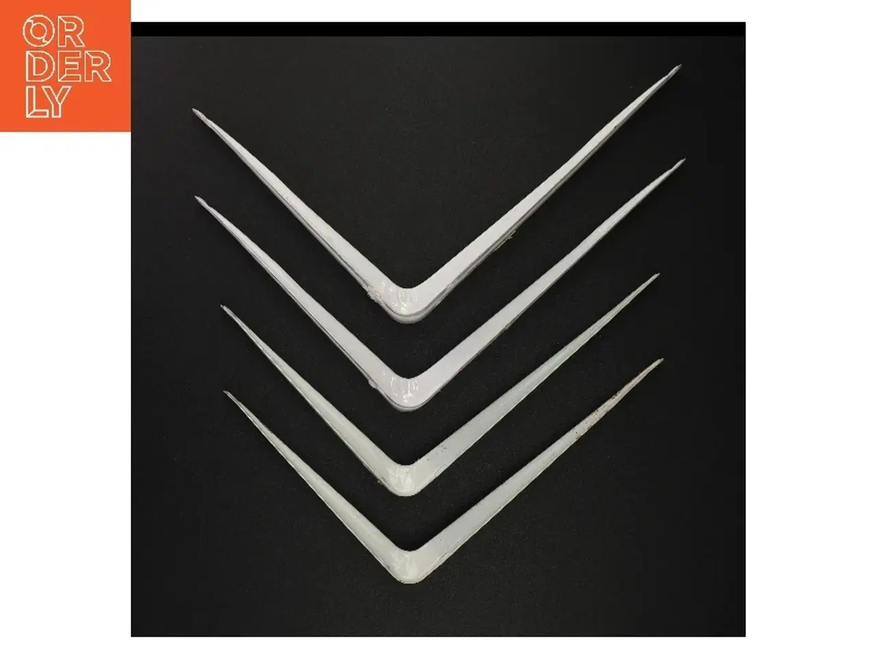 Billede 1 - Hyldeknægte (str. 22 x 17 cm)