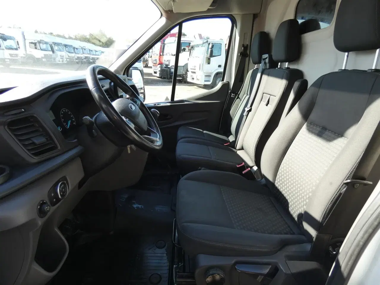 Billede 9 - Ford Transit 350 L2H2 2,0 TDCi Trend 130HK Van 6g