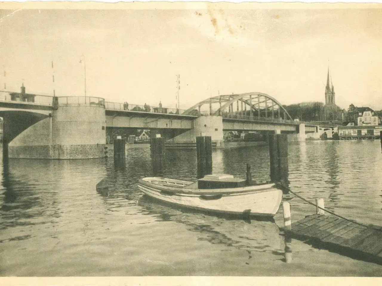Billede 2 - 2 x Sønderborg. Mariekirken og broen