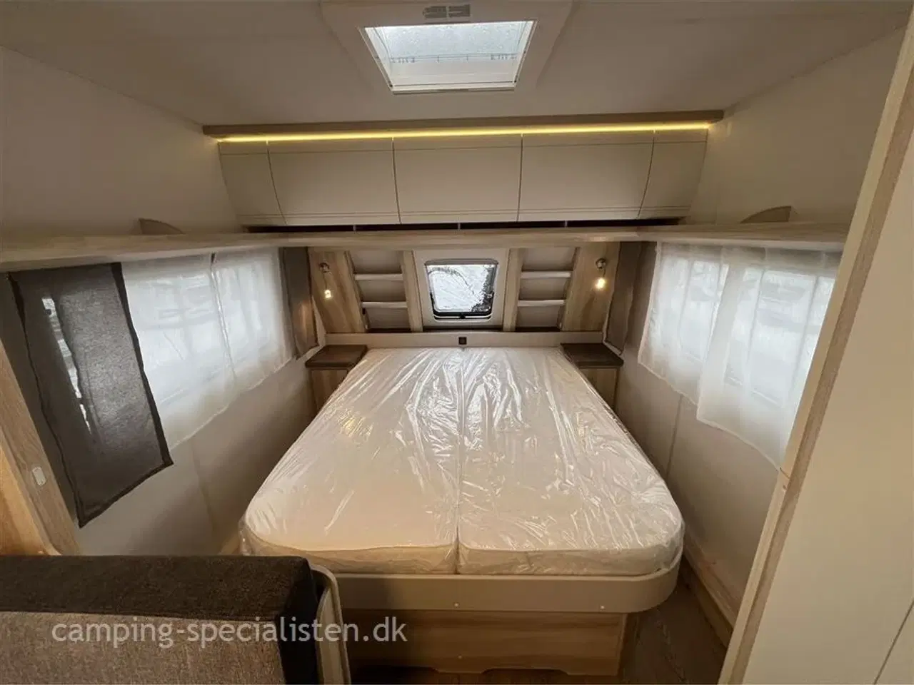 Billede 5 - 2026 - Hobby De Luxe 460 SFf   2026 Hobby De Luxe 460 SFf DK LINE - se den NU hos Camping-Specialisten.dk