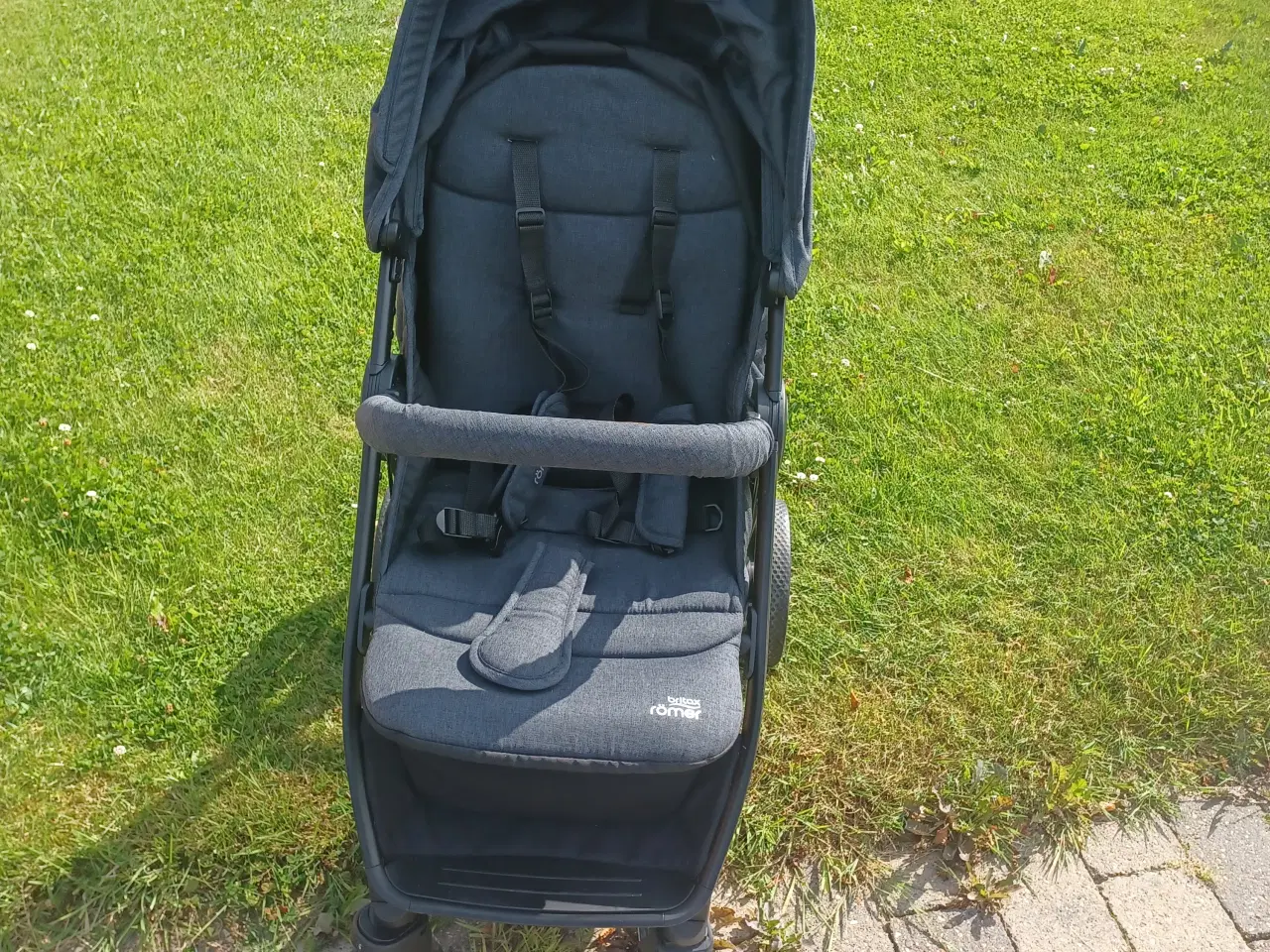 Billede 3 - Britax rømer klapvogn, sort, som ny