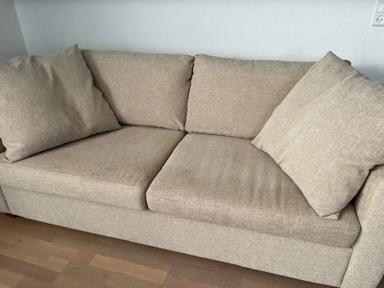 Billede 3 - Sandfarvet Sofa, 2½ pers. 