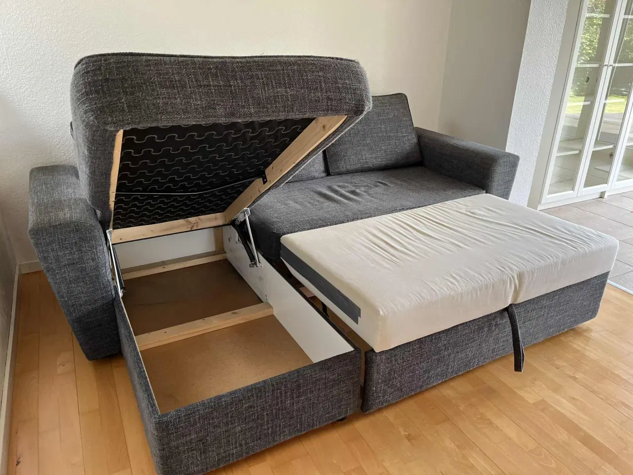 Billede 2 - Sovesofa med chaiselong - grå